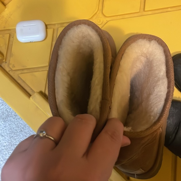 Really great condition Uggs in chestnut - Picture 4 of 4
